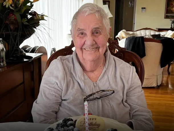 With Heavy Heart We Announce: TikTok Falls Silent as the Internet’s Beloved Grandma Passes Away at 98 💔🕊️