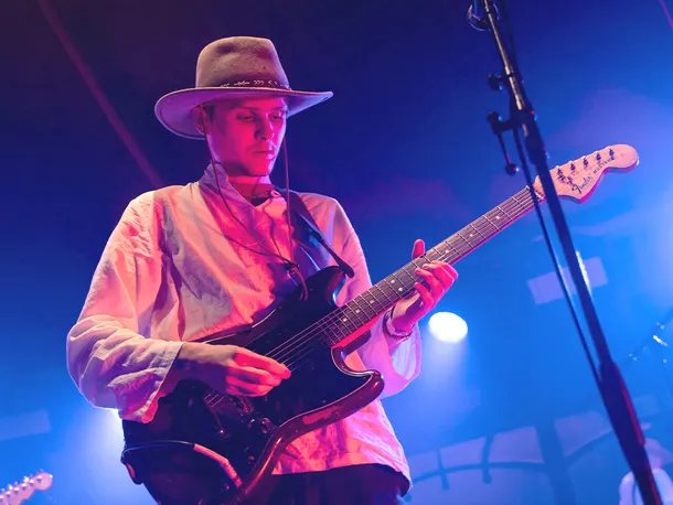 With Heavy Hearts — The Sound That Shaped a Generation Goes Quiet at 26