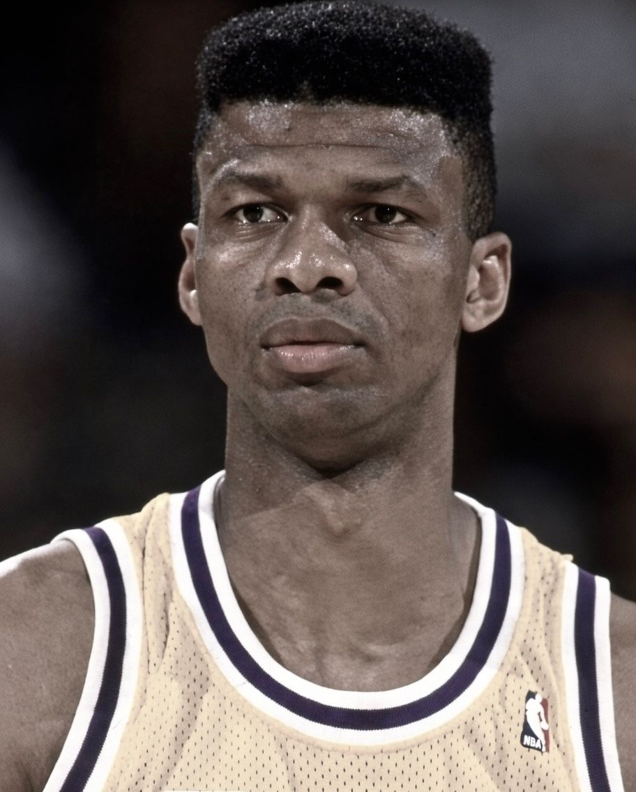 Farewell to an NBA Legend: A Giant Passes Away โ The Basketball World Mourns