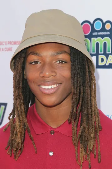 A Father’s Heart Breaks in Silence — A Young Life Lost, the Music World Frozen in Shock 💔🕊️