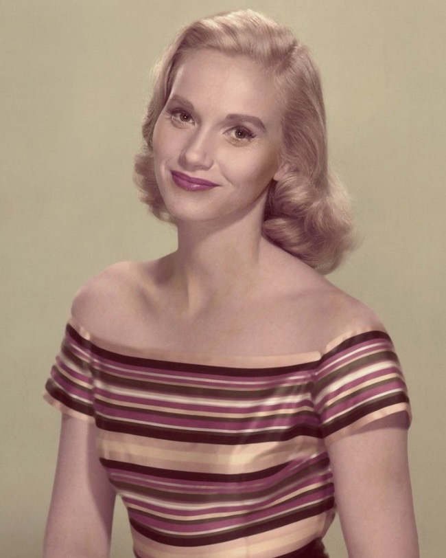 At Almost 103,She Is The Oldest Living Star