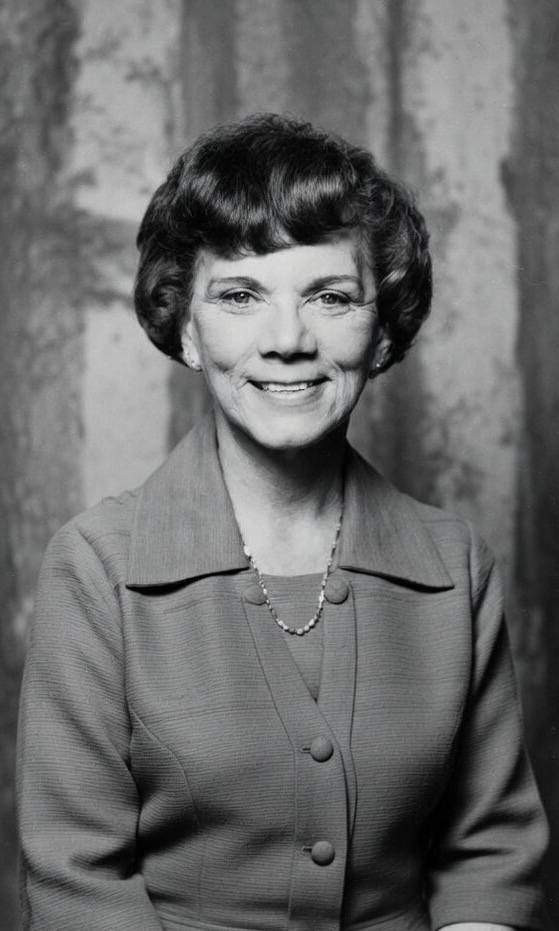 The Quiet Secret Behind the Matriarch Who Held a Beloved TV Family Together