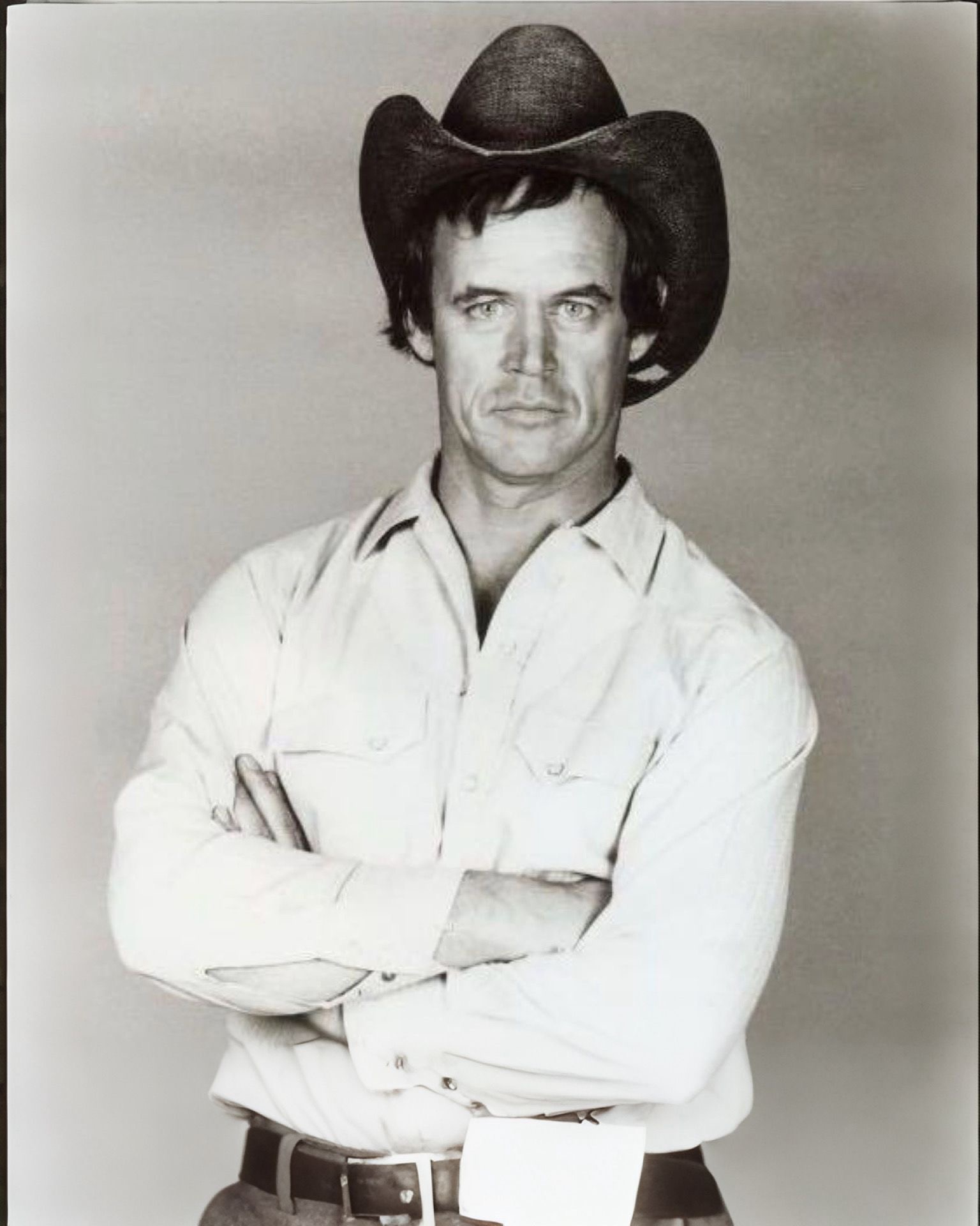 A Hollywood Icon No One Could Forget… What Made Him So Remarkable?