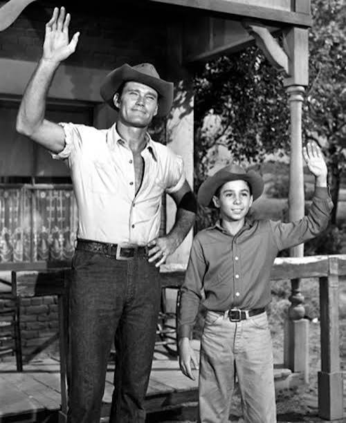 Remembering a Golden-Era Star Who Captured Hearts On Screen and in Song