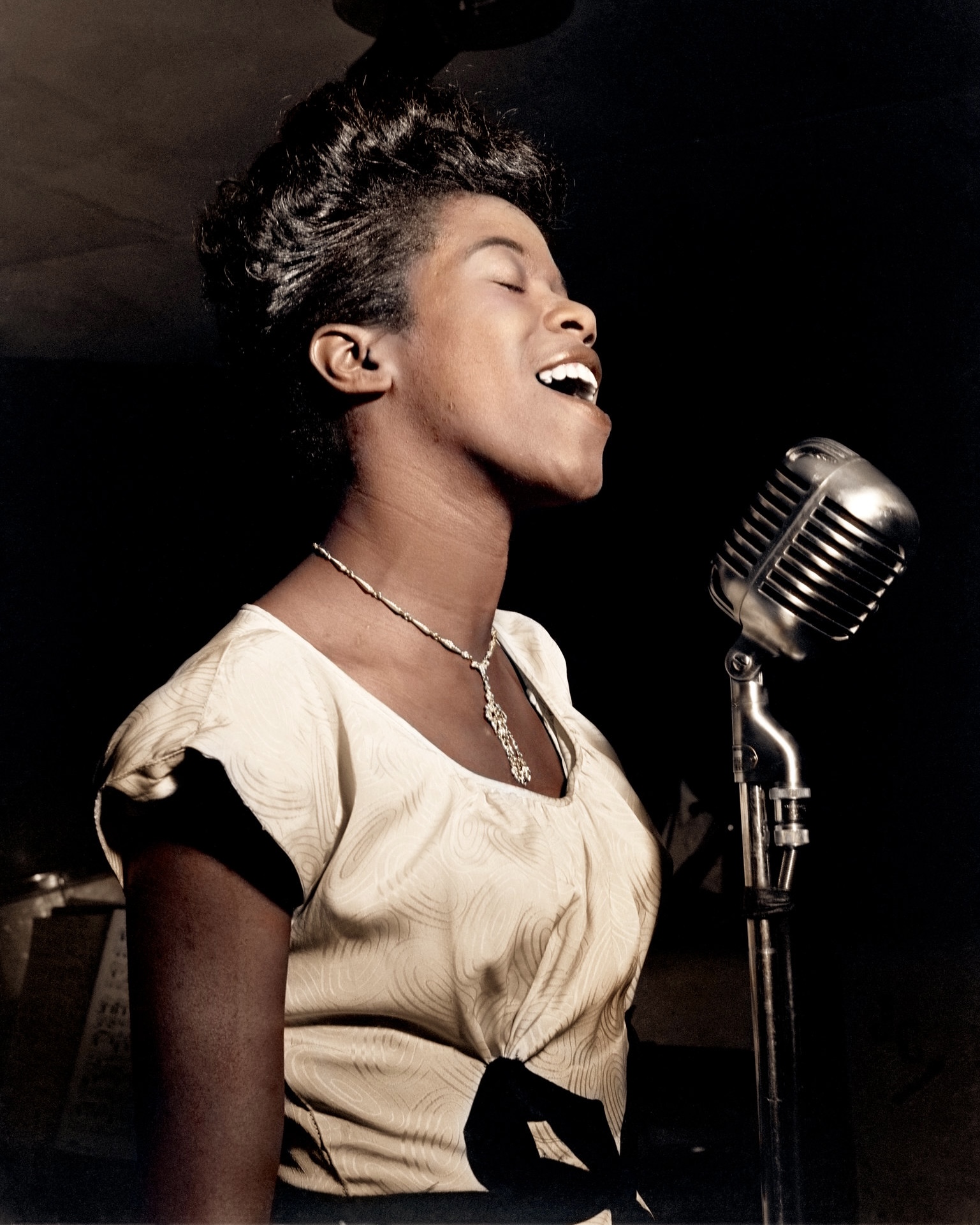 With Heavy Hearts: Remembering a Voice That Defined an Era and Still Echoes Through Time