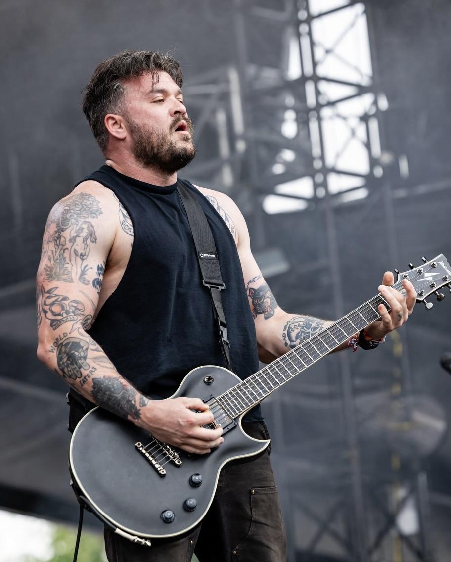 Tragic loss shocks the music world — beloved musician passes away at 38, fans left heartbroken