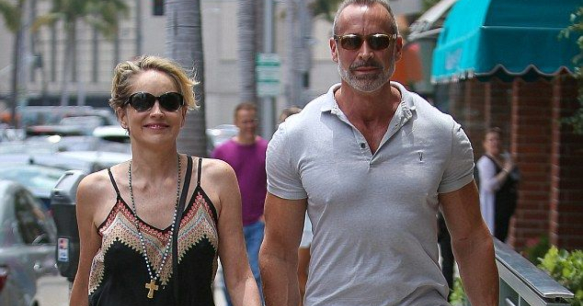Rare Public Sighting!: Hollywood Icon Spotted in Unexpected Candid Moment!
