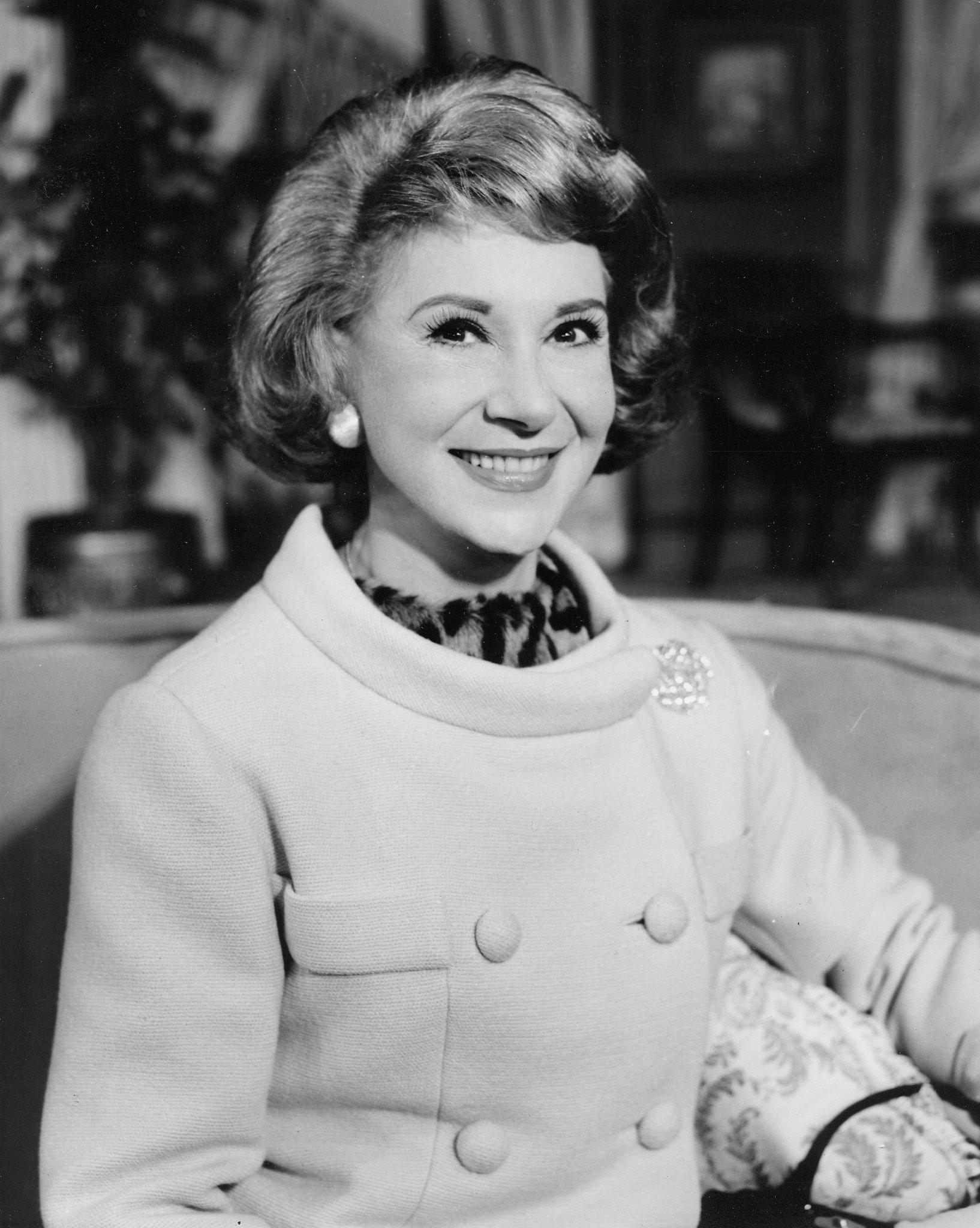 The Woman Who Ruled America’s Living Rooms — And Left Behind a Legacy That Still Shines