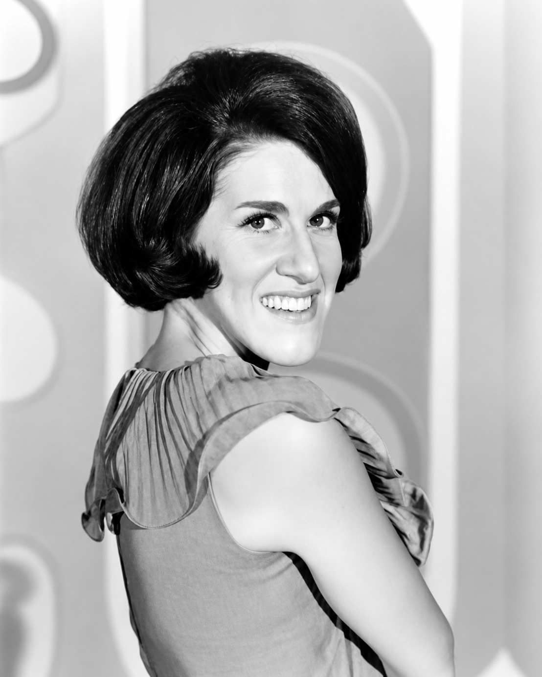 Remembering a Timeless Star Who Made Millions Laugh โ Her Legacy Will Never Fade