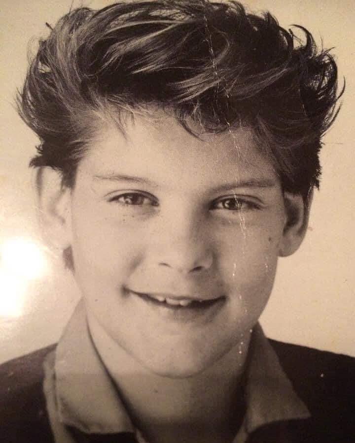 Can You Guess? 👀 The Private Childhood That Shaped a Future Hollywood Legend