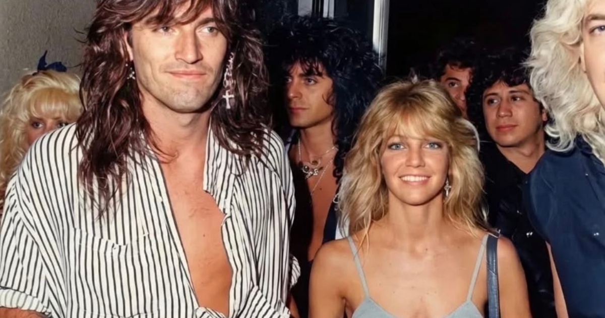 Famous   Couple Spotted Together in Rare Throwback Moment: Who Are They?