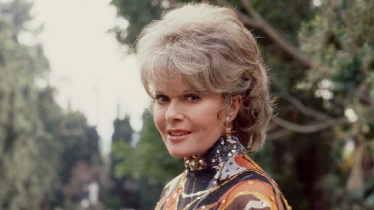 โRemembering a 101-Year-Old Hollywood Legend as an Era Comes to an Endโ