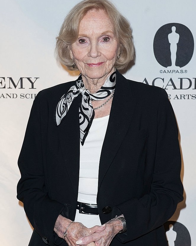 The Secret Behind Her 103 Years: How Hollywoodโs Golden Age Star Stayed Timeless