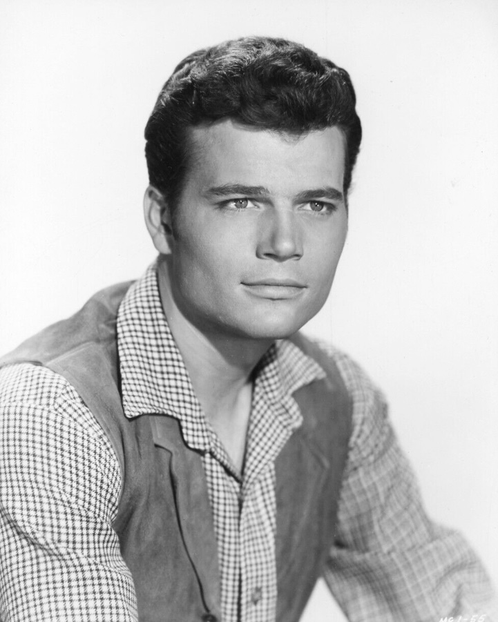 The Heartthrob Son of a Hollywood Legend — Now 84 and Almost Unrecognizable