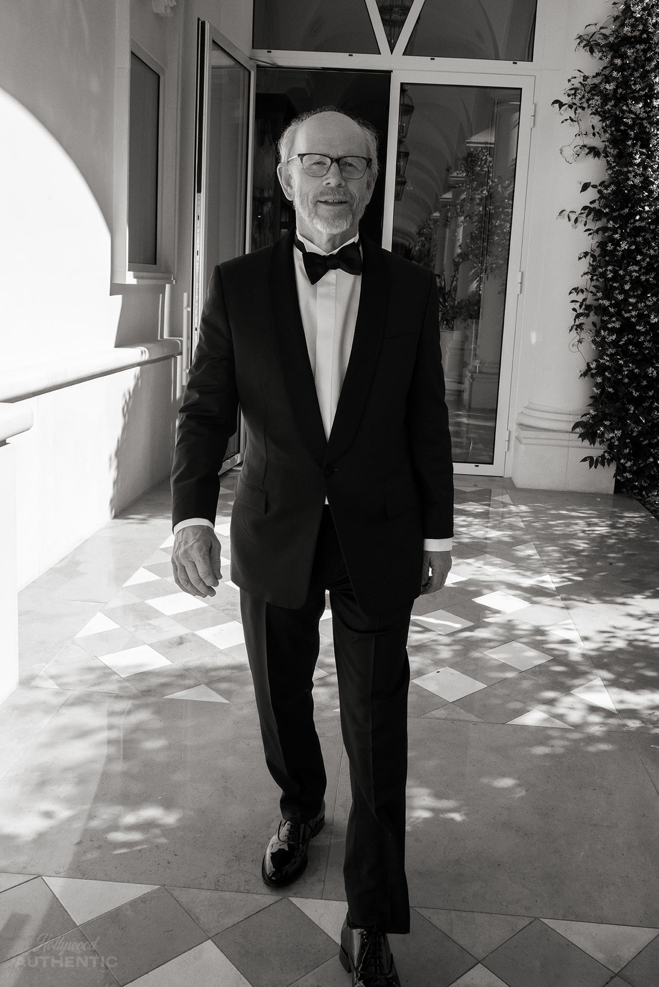 A Rare Look at a Hollywood Icon โ His Latest Appearance Has Fans Talking!